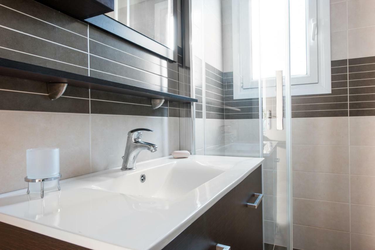 Top Floor Modern Studio In Central Koropi Apartment Екстериор снимка