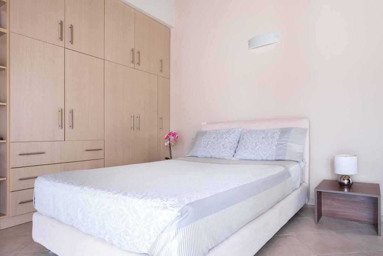 Top Floor Modern Studio In Central Koropi Apartment Екстериор снимка